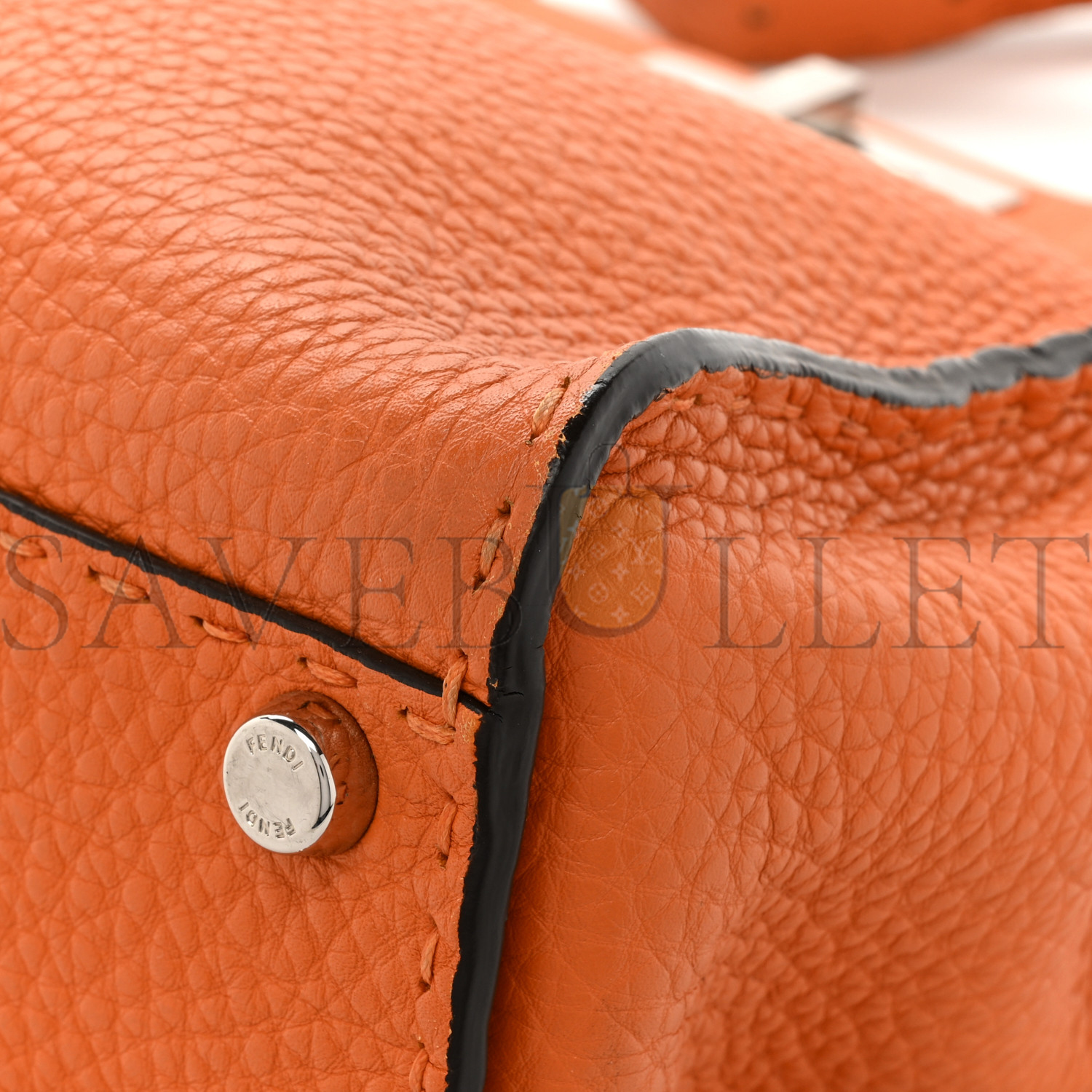 FENDI CUOIO ROMANO SELLERIA BI-COLOR MEDIUM PEEKABOO ICONIC SATCHEL ORANGE STONE (34*26*13cm) FENDI CUOIO ROMANO SELLERIA BI-COLOR MEDIUM PEEKABOO ICONIC SATCHEL ORANGE STONE (34*26*13cm)