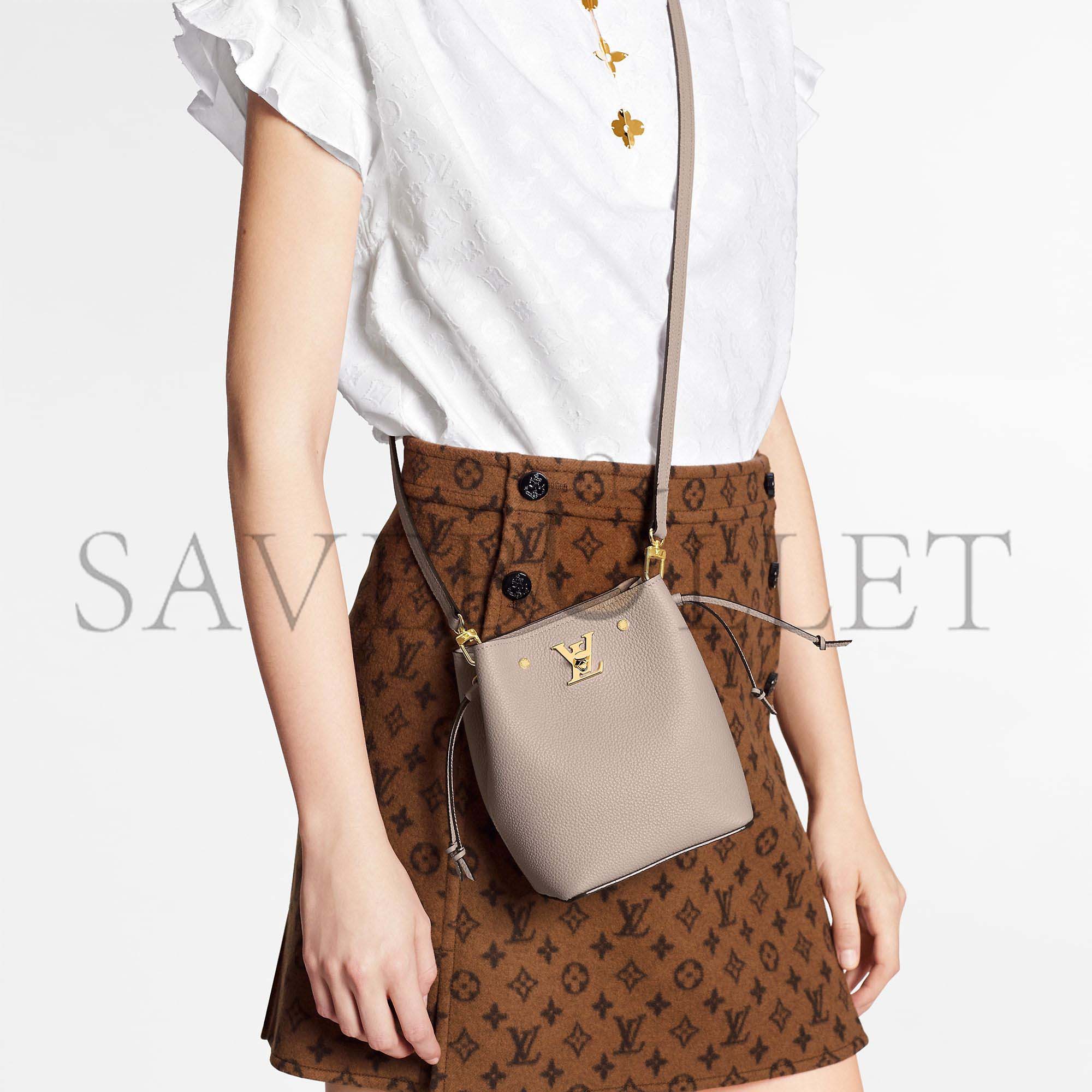 LOUIS VUITTON NANO LOCKME BUCKET M69205 (13.5*16*10cm) LOUIS VUITTON NANO LOCKME BUCKET M69205 (13.5*16*10cm)